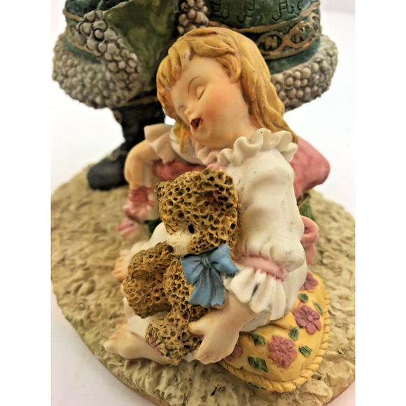 Green Resin Santa with Gifts and Sleeping Little Girl Doll 11" - RARE - Picture 6 of 7